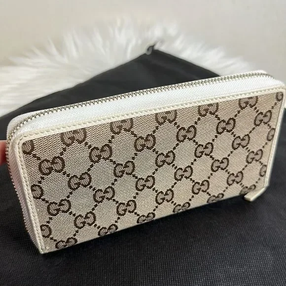 💯Authentic Gucci  Zipped Around Long Wallet🍀 - Picture 15 of 16